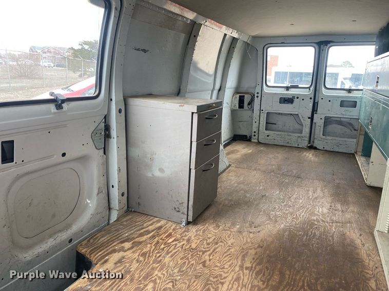 image for item KV9617 2002 Dodge Ram 2500  van