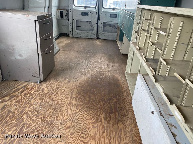 image for item KV9617 2002 Dodge Ram 2500  van