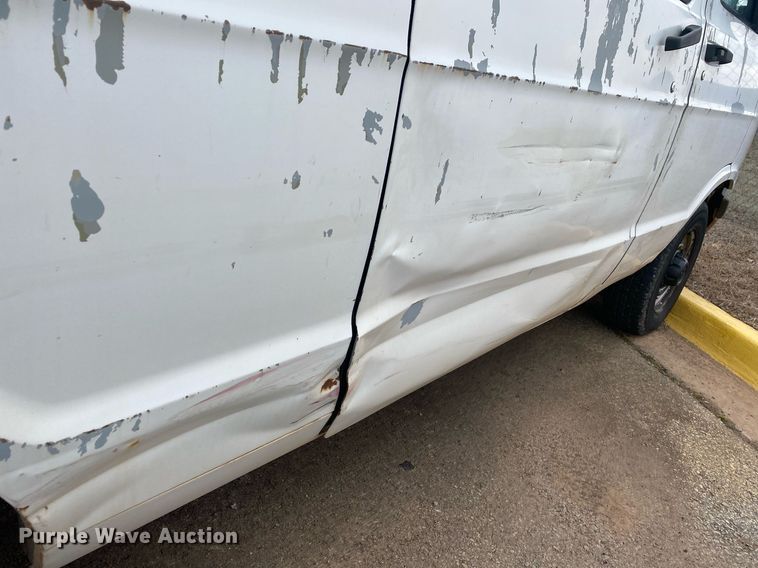 image for item KV9617 2002 Dodge Ram 2500  van