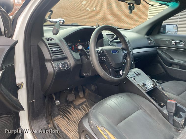 image for item KV9619 2017 Ford Explorer Police  SUV