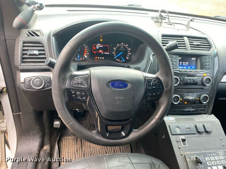 image for item KV9619 2017 Ford Explorer Police  SUV