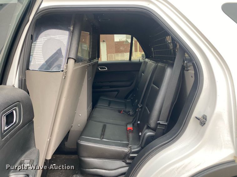 image for item KV9619 2017 Ford Explorer Police  SUV