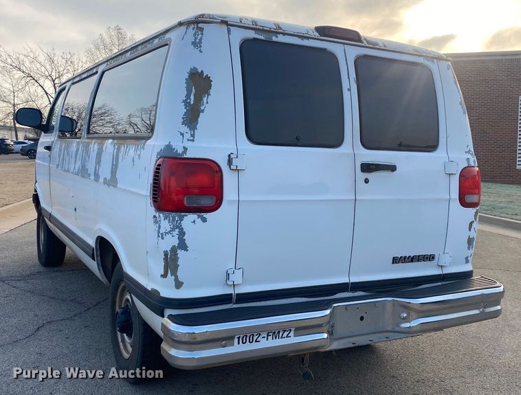 image for item KV9620 2000 Dodge Ram 2500  van