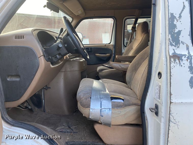 image for item KV9620 2000 Dodge Ram 2500  van