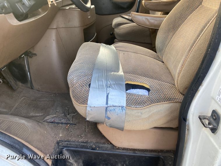 image for item KV9620 2000 Dodge Ram 2500  van