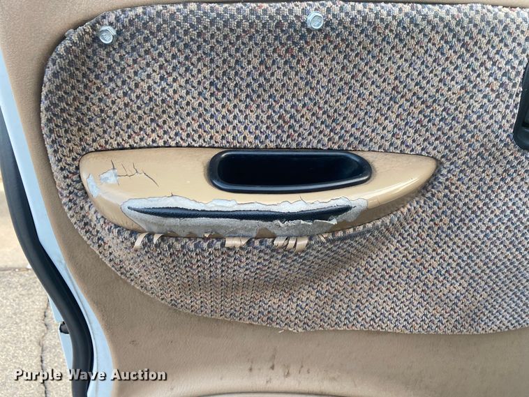 image for item KV9620 2000 Dodge Ram 2500  van