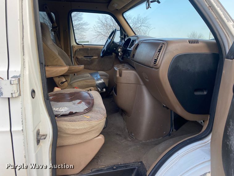 image for item KV9620 2000 Dodge Ram 2500  van
