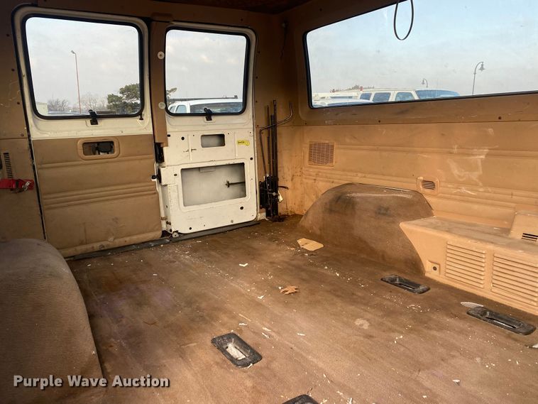 image for item KV9620 2000 Dodge Ram 2500  van