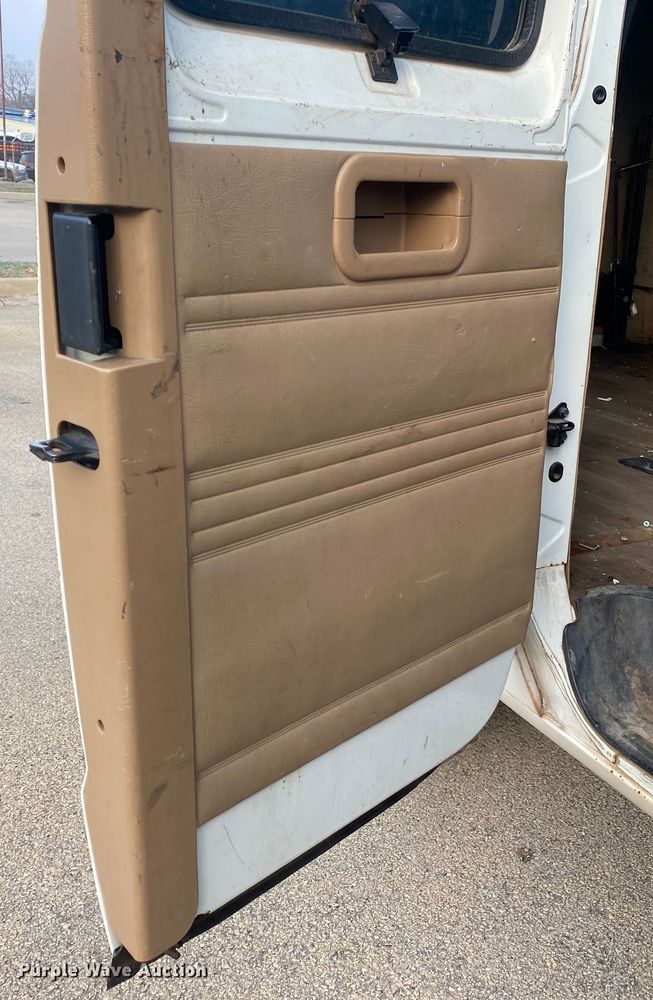 image for item KV9620 2000 Dodge Ram 2500  van