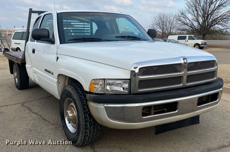 image for item KV9621 2001 Dodge Ram 2500  Quad Cab flatbed truck