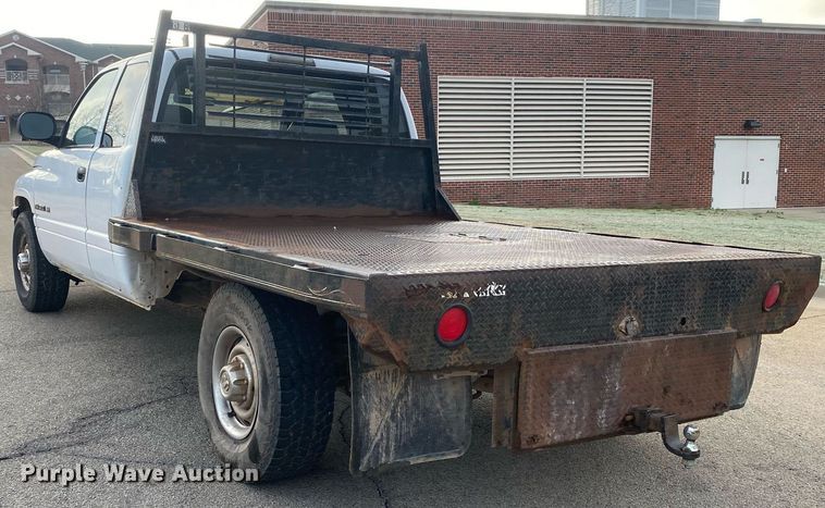 image for item KV9621 2001 Dodge Ram 2500  Quad Cab flatbed truck