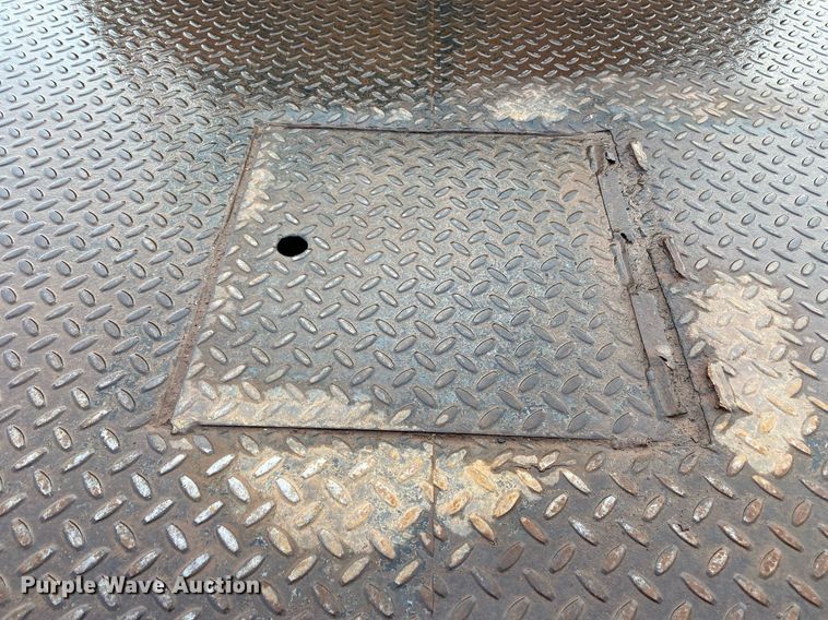 image for item KV9621 2001 Dodge Ram 2500  Quad Cab flatbed truck