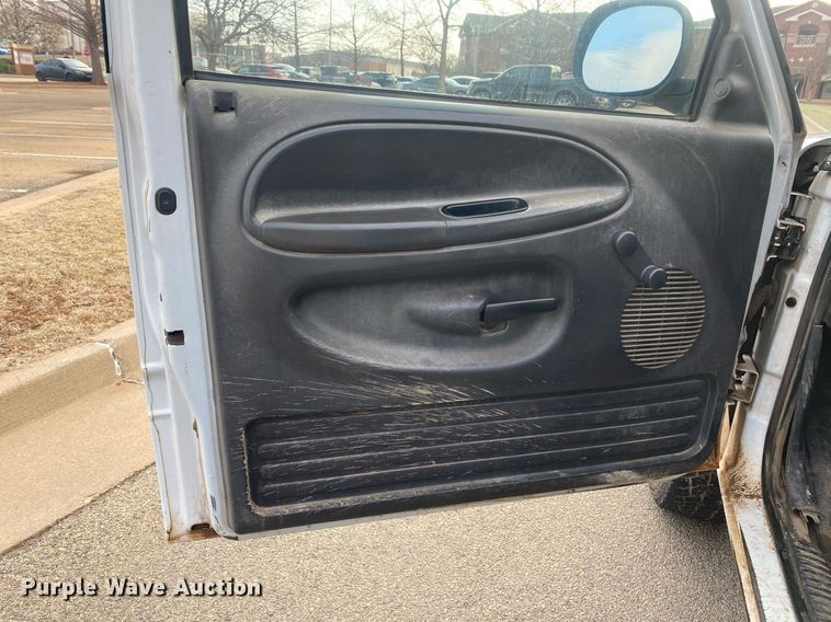 image for item KV9621 2001 Dodge Ram 2500  Quad Cab flatbed truck