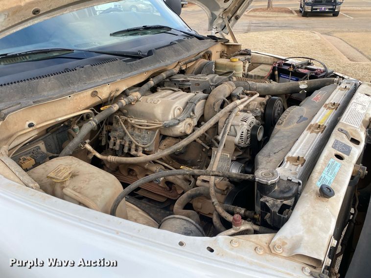 image for item KV9621 2001 Dodge Ram 2500  Quad Cab flatbed truck