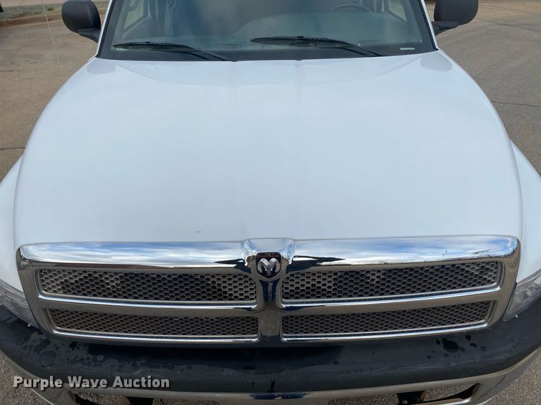 image for item KV9621 2001 Dodge Ram 2500  Quad Cab flatbed truck