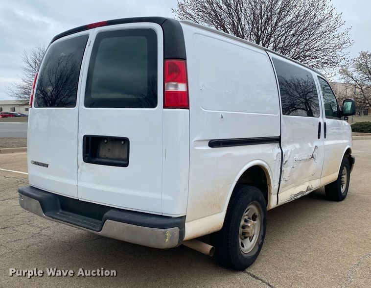 image for item KV9622 2007 Chevrolet Express 3500  van