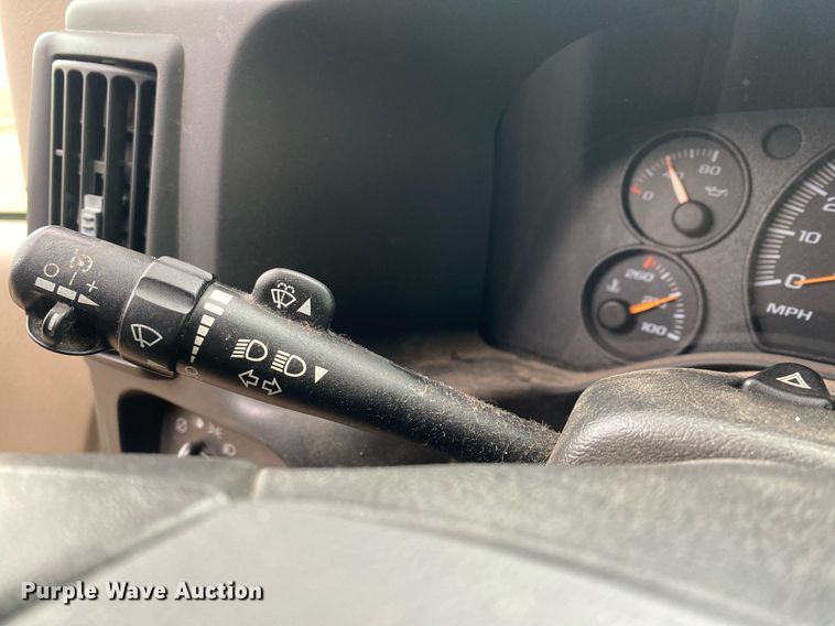 image for item KV9622 2007 Chevrolet Express 3500  van