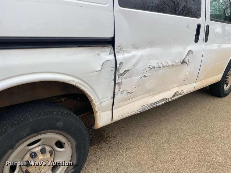 image for item KV9622 2007 Chevrolet Express 3500  van
