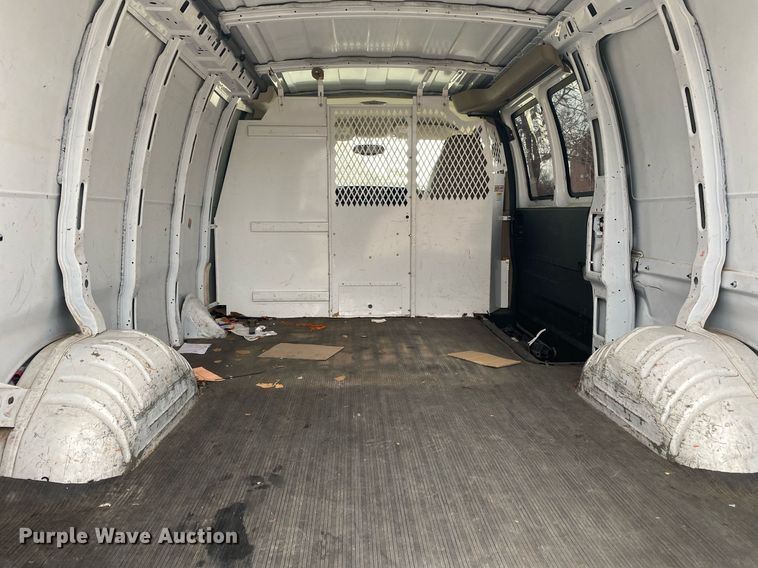 image for item KV9622 2007 Chevrolet Express 3500  van