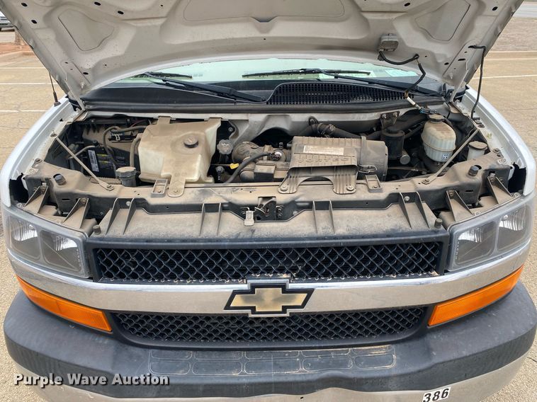 image for item KV9622 2007 Chevrolet Express 3500  van
