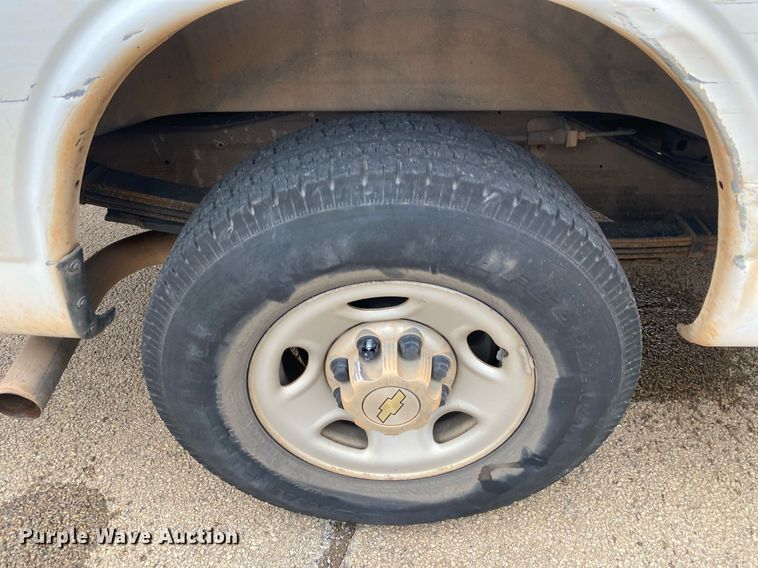 image for item KV9622 2007 Chevrolet Express 3500  van