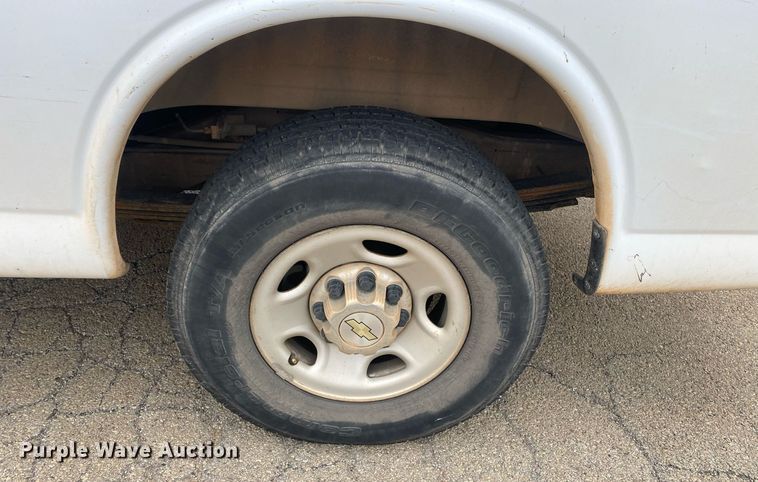 image for item KV9622 2007 Chevrolet Express 3500  van