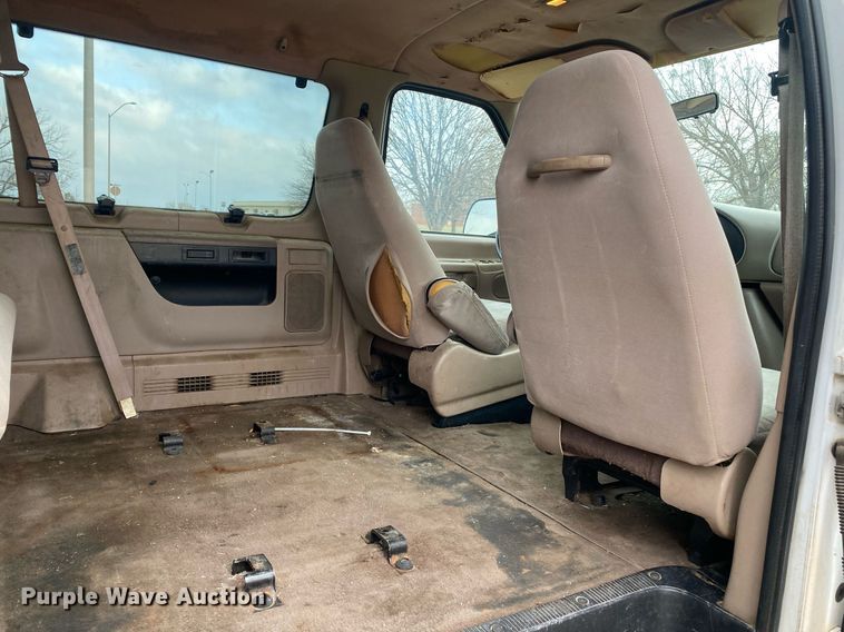 image for item KV9624 1998 Ford Club Wagon XLT  van