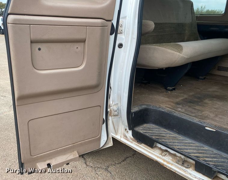 image for item KV9624 1998 Ford Club Wagon XLT  van