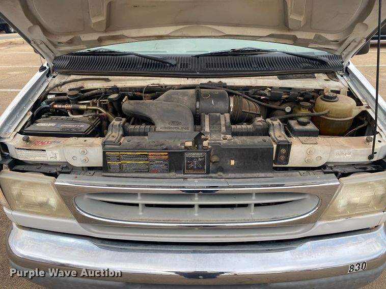 image for item KV9624 1998 Ford Club Wagon XLT  van