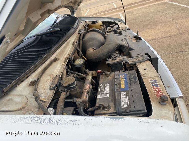 image for item KV9624 1998 Ford Club Wagon XLT  van