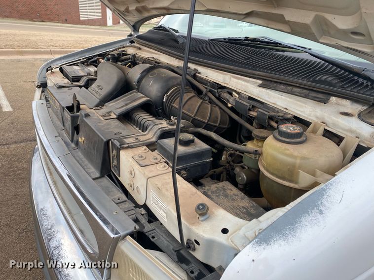 image for item KV9624 1998 Ford Club Wagon XLT  van