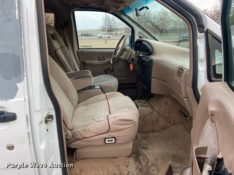 image for item KV9625 1996 Ford Aerostar XLT  van