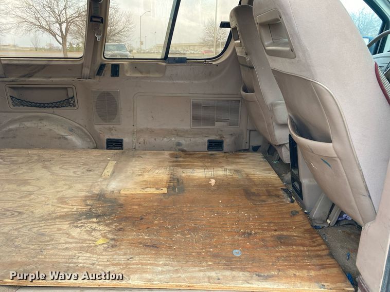 image for item KV9625 1996 Ford Aerostar XLT  van