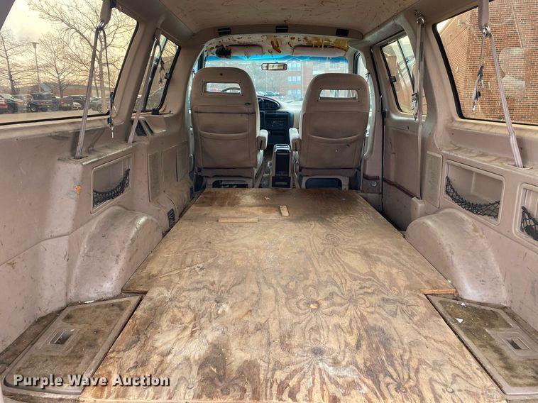 image for item KV9625 1996 Ford Aerostar XLT  van