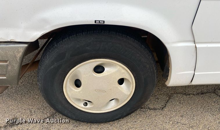 image for item KV9625 1996 Ford Aerostar XLT  van