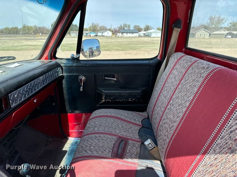 image for item KX9060 1984 Chevrolet K30  pickup truck cab and chassis