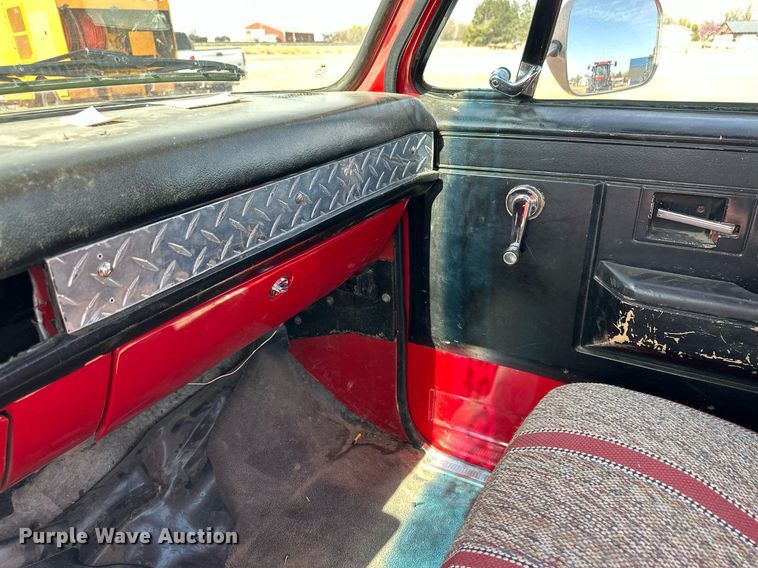 image for item KX9060 1984 Chevrolet K30  pickup truck cab and chassis