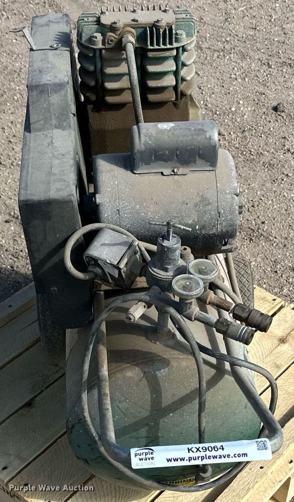 image for item KX9064 Campbell Hausfeld FL9504  air compressor