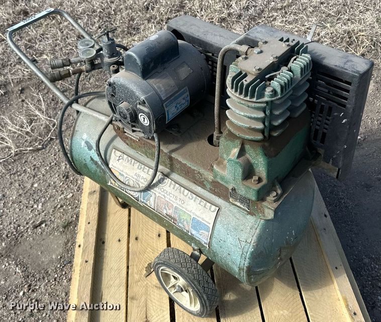 image for item KX9064 Campbell Hausfeld FL9504  air compressor