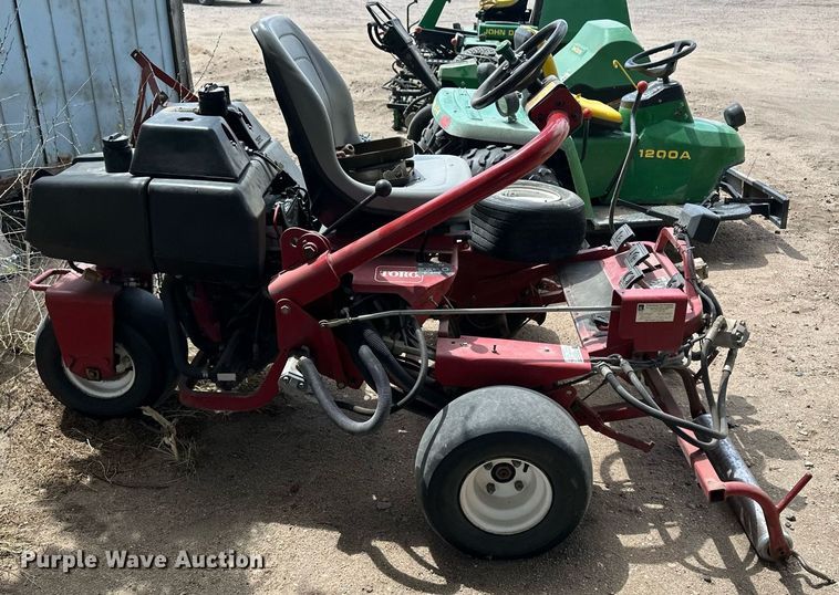 image for item KX9066 Toro  greens mower