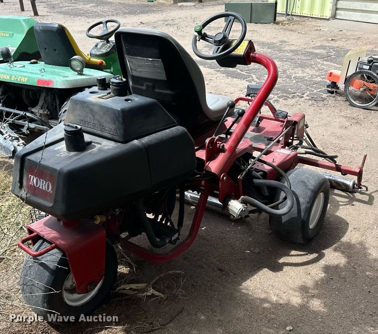 image for item KX9066 Toro  greens mower