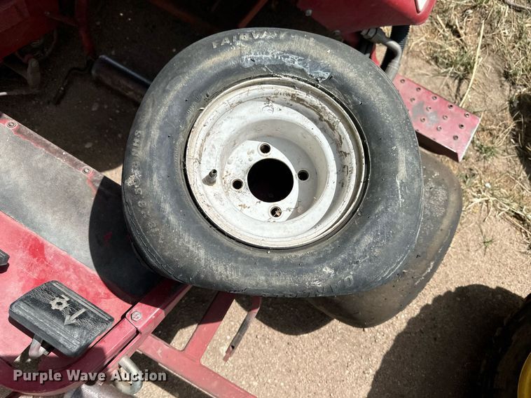 image for item KX9066 Toro  greens mower