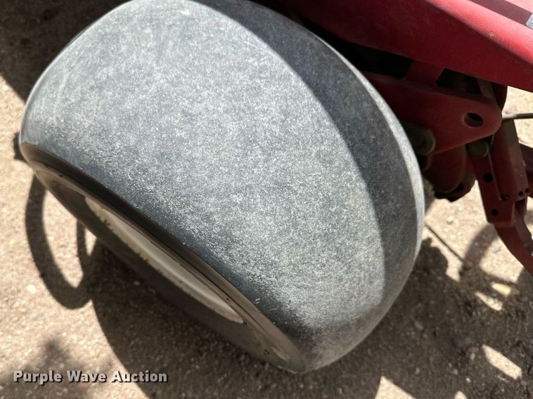 image for item KX9066 Toro  greens mower