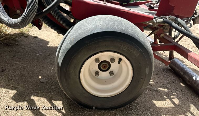 image for item KX9066 Toro  greens mower