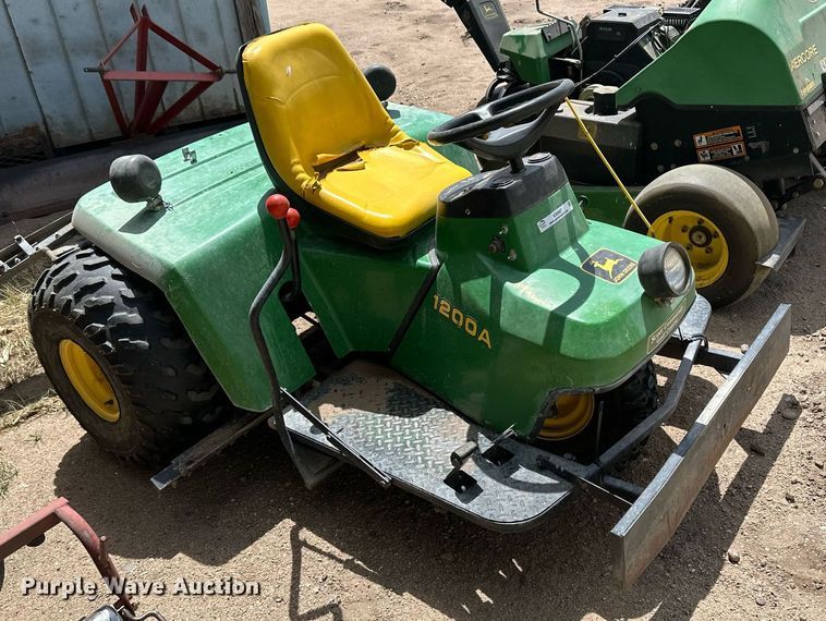 image for item KX9067 John Deere 1200A  bunker rake