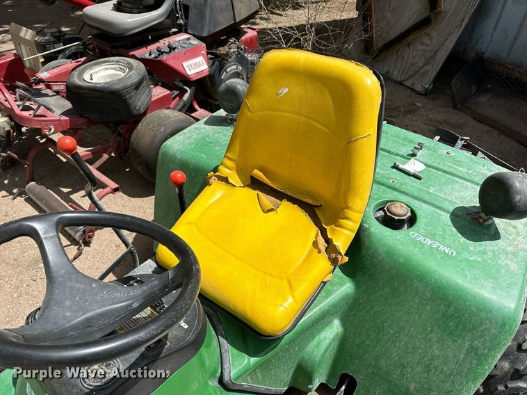 image for item KX9067 John Deere 1200A  bunker rake