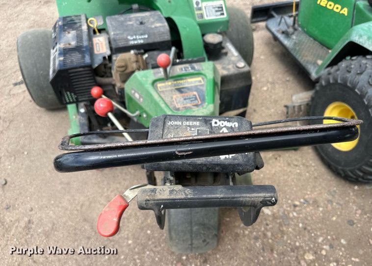 image for item KX9068 John Deere Aercore 800  aerator