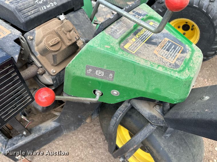 image for item KX9068 John Deere Aercore 800  aerator