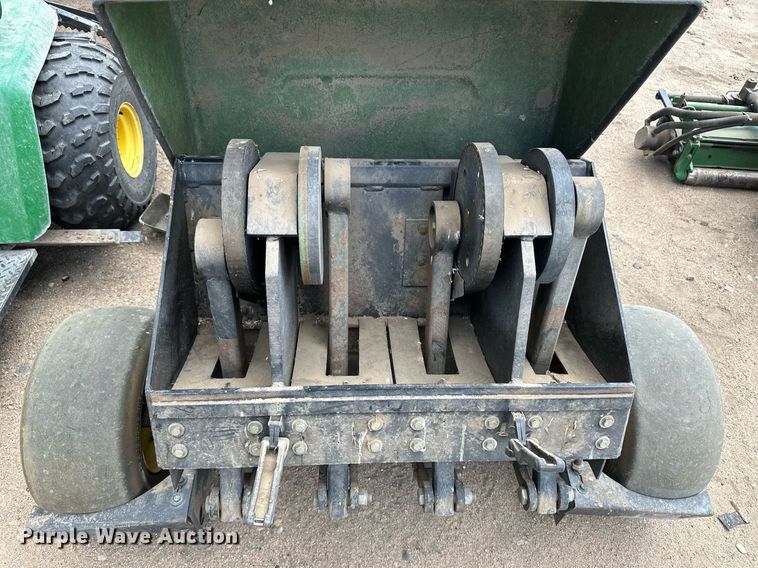 image for item KX9068 John Deere Aercore 800  aerator