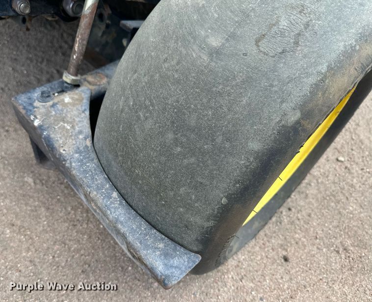 image for item KX9068 John Deere Aercore 800  aerator